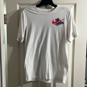 Nike White and Pink Men's Short Sleeve Tee